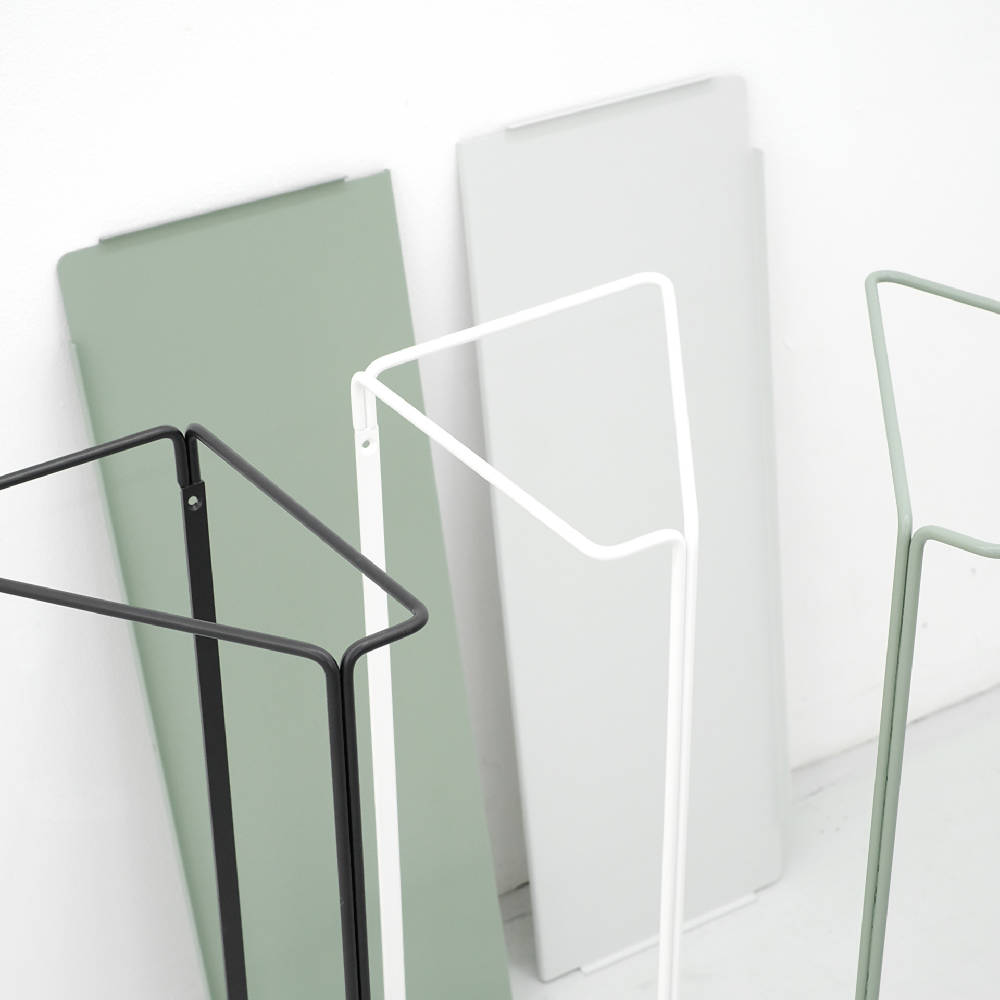 TRAFIC - Garderobe - Stahl | Result Objects