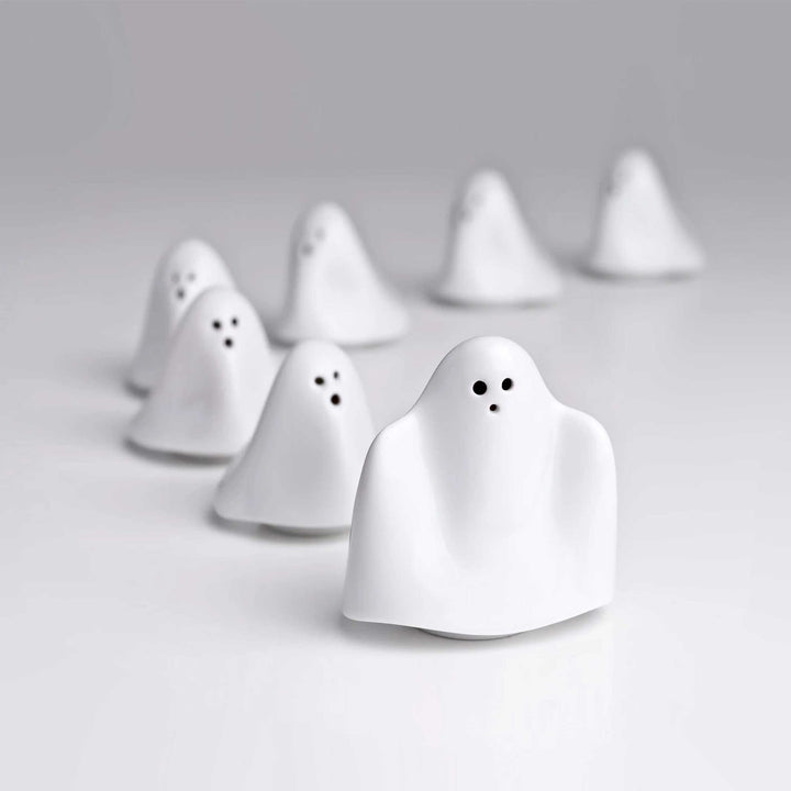 BOOH! | Three little porcelain GHOSTS | white SALT, PEPPER & SPICE SHAKER | Holaria