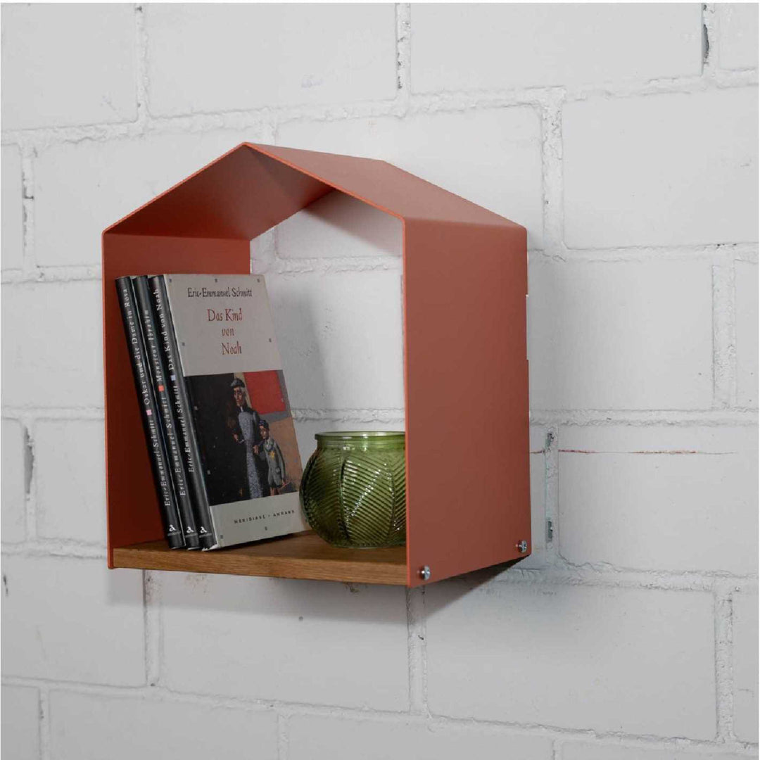 FREIBURGER LITERATUREHOUSE - wall shelf | Studio Hase