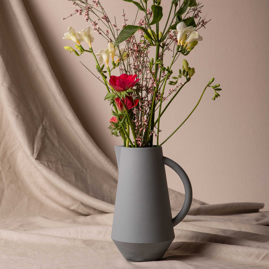 UNISON - ceramic carafe | Schneid Studio