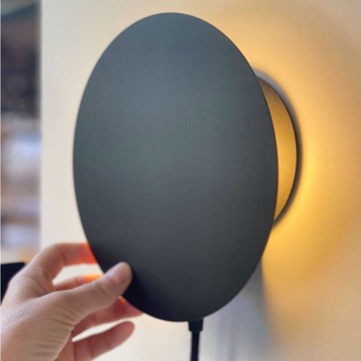 ECLIPSE - magnetic wall lamp | Groovy Magnets