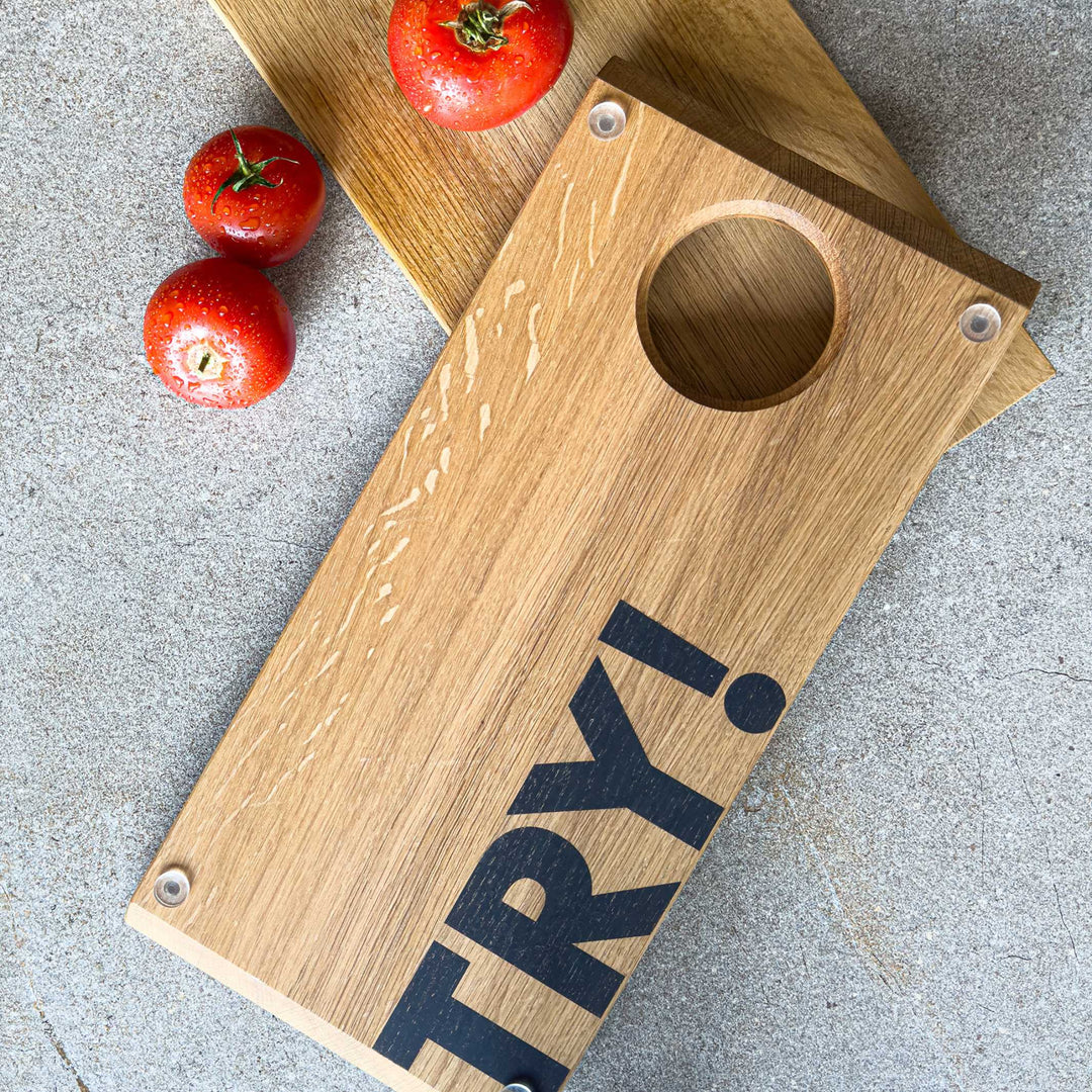 TRY! - cutting and serving board - oak | finbeaux