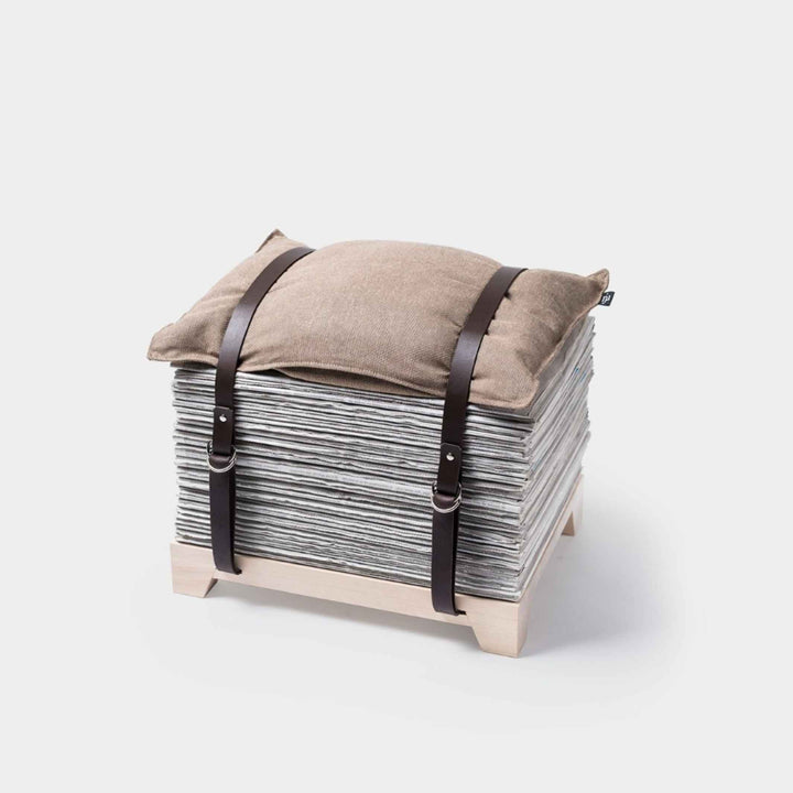 Stool - HOCKENHEIMER - FOR NEWSPAPERS | Njustudio