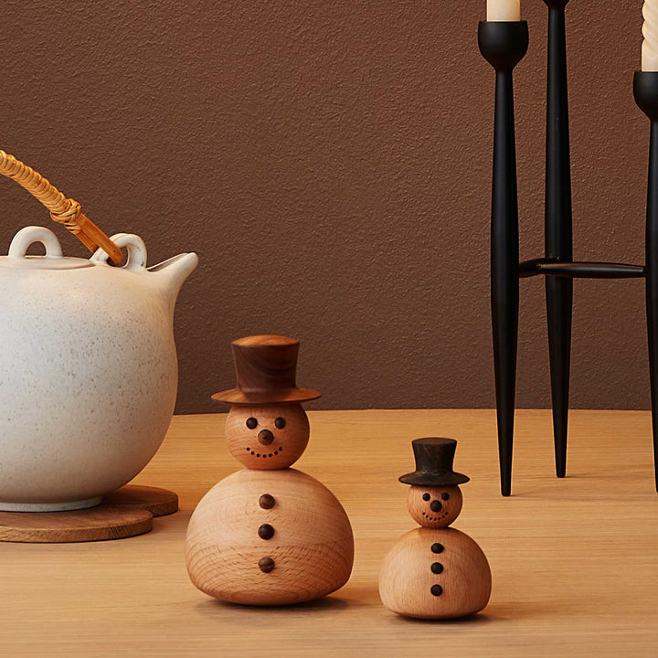 SNOWMAN - Großer Holz-Deko-SCHNEEMANN - Stehaufmännchen | Thor Høy | Spring Copenhagen