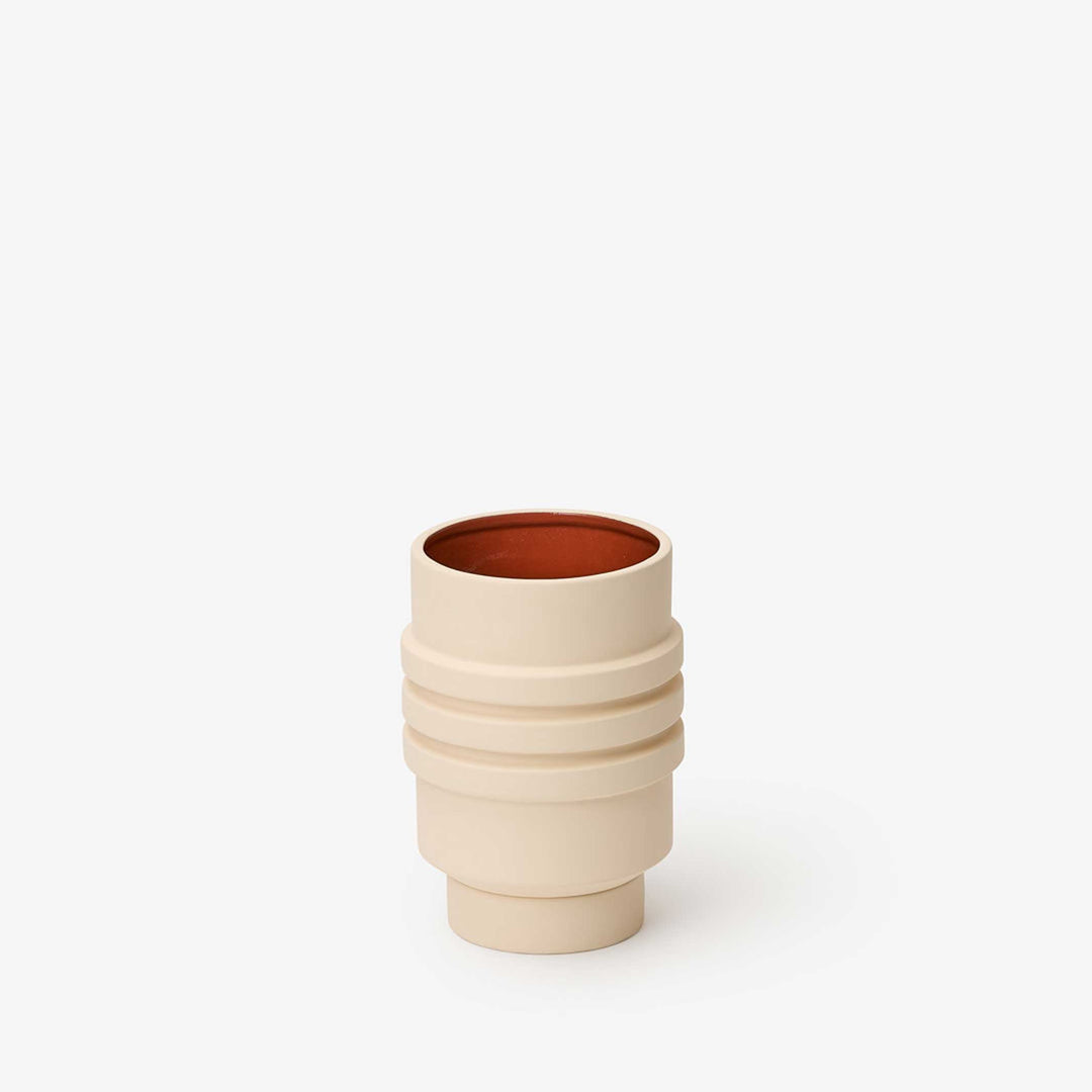 STRATA PLANT VESSEL - Creme-farbiger BLUMENTOPF & PFLANZGEFÄSS | Simone Brewster | Areaware