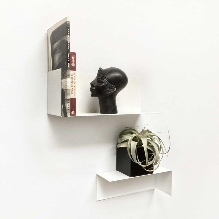 Wall shelf - MAGNETIC made of steel | Groovy Magnets