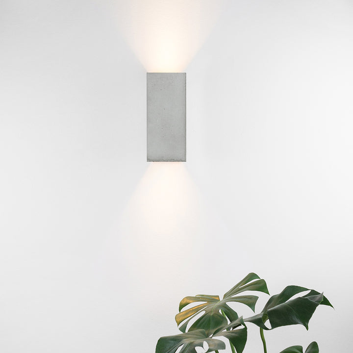 Wall light 'B8 Dark'