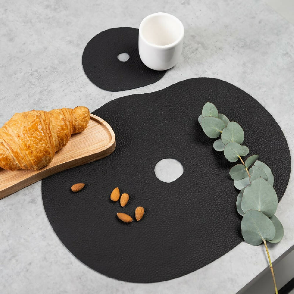 Leather placemat 'Millstones'