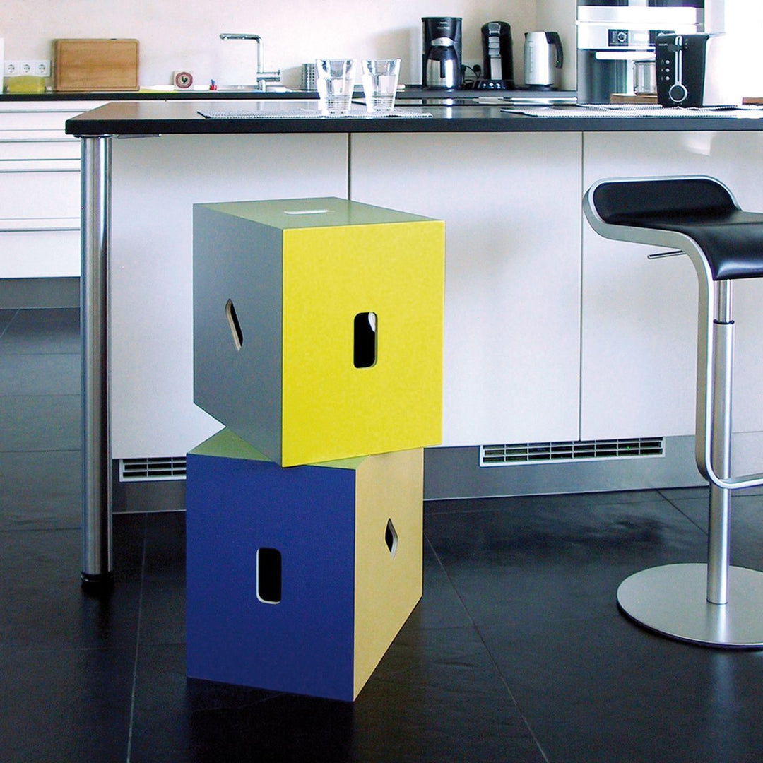 Stool 'hock' by Performa.