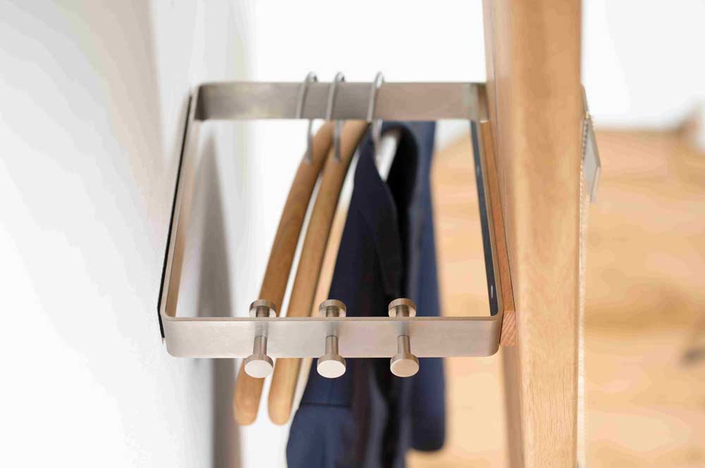 Anlehngarderobe 'Lean On'