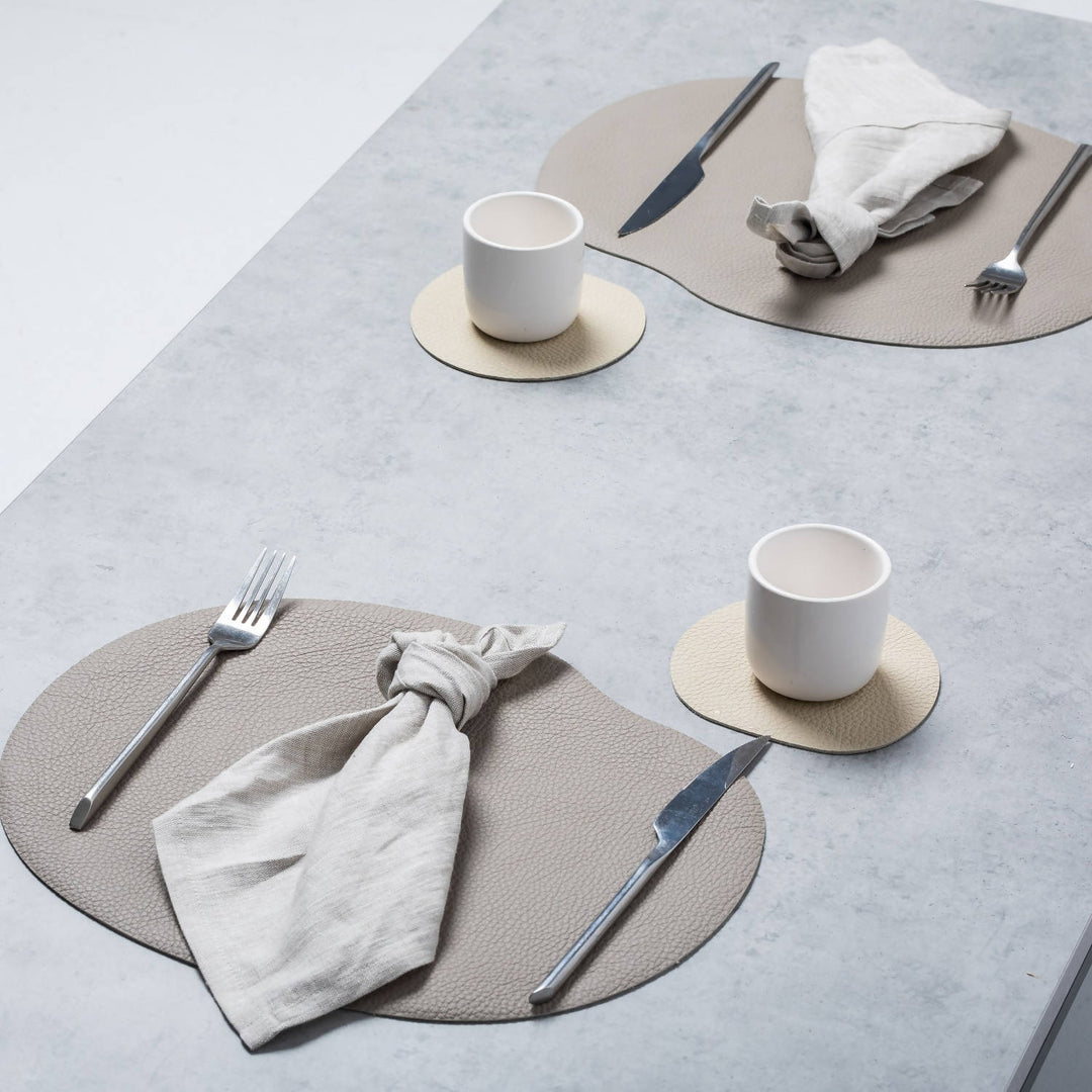 Leather placemat 'Millstones'