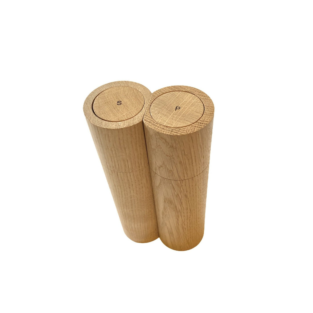 Salt and pepper mills 'P-salt &amp; S-Pepper'