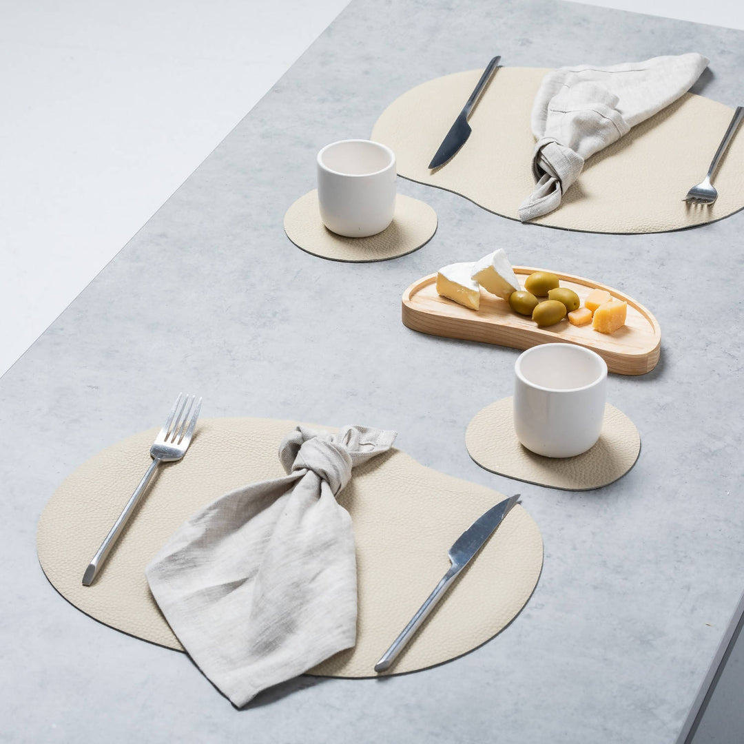 Leather placemat 'Millstones'