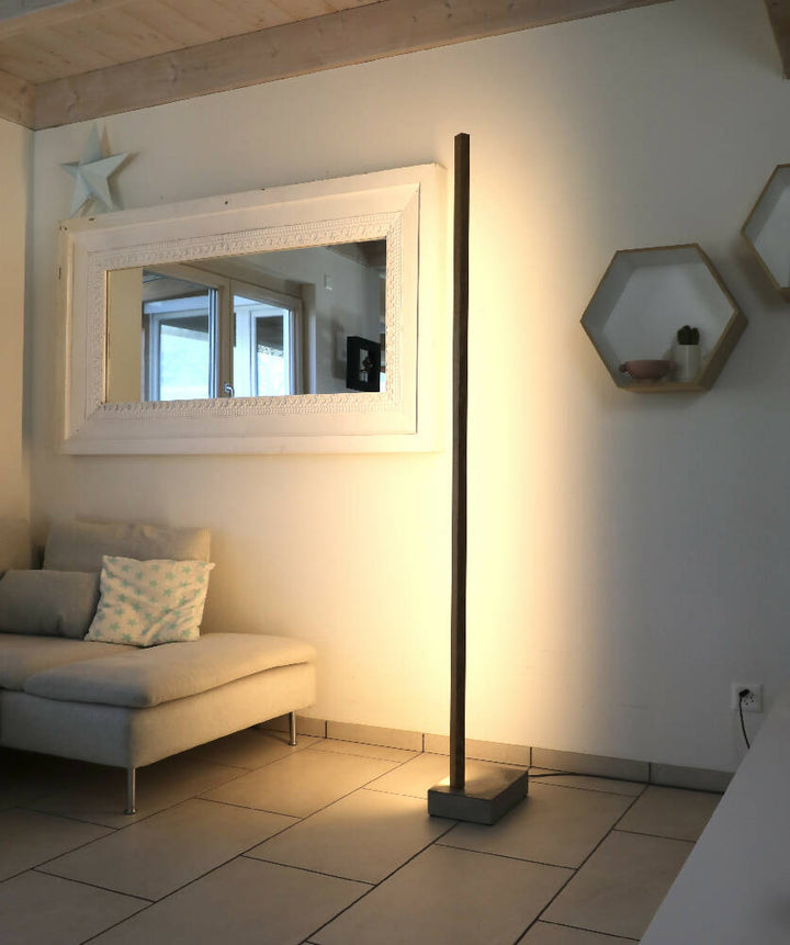 Stehlampe 'line01'