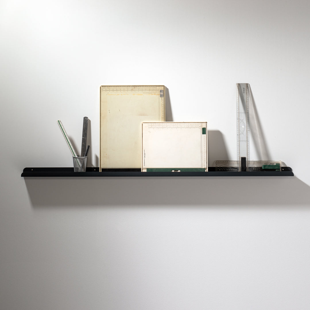 Wall shelf 'Solid 04'